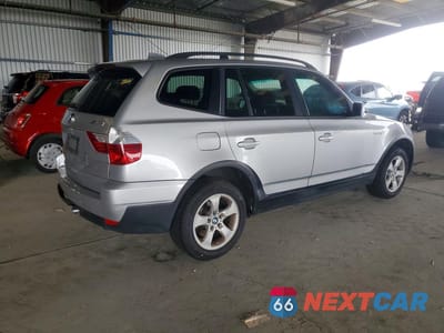 Trzecie zdjęcie samochodu z tyłu: 2008 BMW X3 3.0SI VIN:WBXPC93468WJ12225 - miniatura
