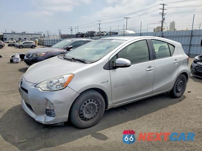 2013 TOYOTA PRIUS C TWO JTDKDTB39D1545572 - główne zdjęcie licytacji z USA - miniatura