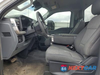 Zdjęcie 7 z 13 samochodu: 2025 FORD F350 SUPER DUTY VIN:1FTRF3BT5SEE13004 - miniatura