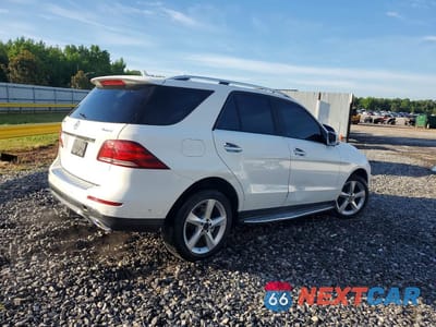 Trzecie zdjęcie samochodu z tyłu: 2018 MERCEDES-BENZ GLE 350 4MATIC VIN:4JGDA5HB9JB144598 - miniatura