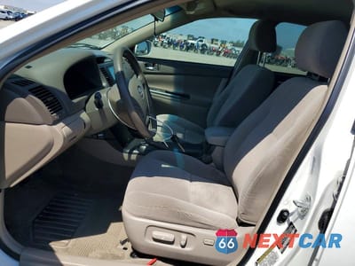 Zdjęcie 7 z 12 samochodu: 2006 TOYOTA CAMRY LE VIN:4T1BE32K56U728615 - miniatura