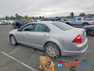 Drugie zdjęcie samochodu z przodu: 2010 FORD FUSION HYBRID VIN:3FADP0L32AR418893 - miniatura
