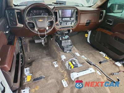 Zdjęcie 8 z 12 samochodu: 2018 CHEVROLET SILVERADO K1500 HIGH COUNTRY VIN:3GCUKTEJ5JG237773 - miniatura