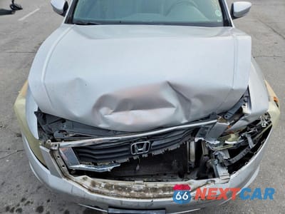 Zdjęcie 11 z 12 samochodu: 2010 HONDA ACCORD EXL VIN:1HGCP2F8XAA125621 - miniatura