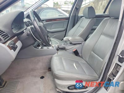 Zdjęcie 7 z 12 samochodu: 2004 BMW 325 I VIN:WBAEV33464KW15618 - miniatura