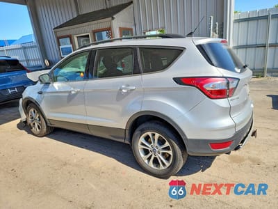 Drugie zdjęcie samochodu z przodu: 2018 FORD ESCAPE SEL VIN:1FMCU9HD9JUC58326 - miniatura