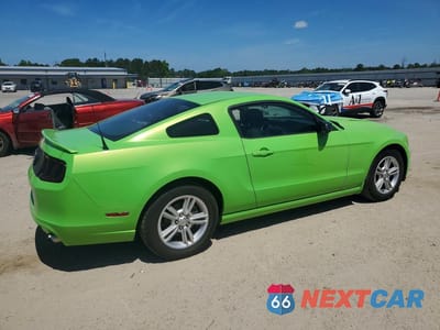 Trzecie zdjęcie samochodu z tyłu: 2013 FORD MUSTANG VIN:1ZVBP8AM8D5245882 - miniatura