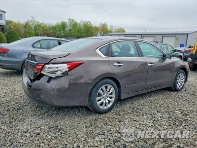 Trzecie zdjęcie samochodu z tyłu: 2016 NISSAN ALTIMA 2.5 S VIN:1N4AL3APXGN390701 - miniatura