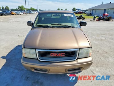 Piąte zdjęcie samochodu w środku: 2002 GMC SONOMA VIN:1GTCS19W128194336 - miniatura