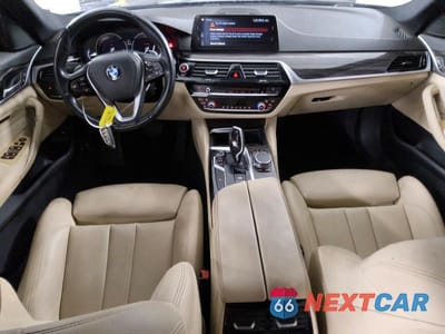 Zdjęcie 8 z 12 samochodu: 2018 BMW 530 I VIN:WBAJA5C54JWA35614 - miniatura