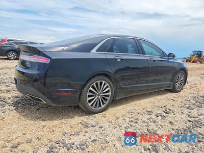 Trzecie zdjęcie samochodu z tyłu: 2017 LINCOLN MKZ SELECT VIN:3LN6L5C94HR660574 - miniatura
