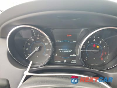 Zdjęcie 9 z 12 samochodu: 2017 JAGUAR XE PREMIUM VIN:SAJAD4BG9HA969474 - miniatura