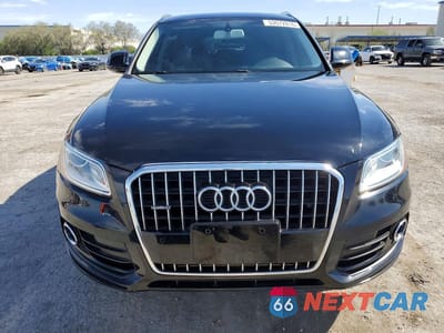 Piąte zdjęcie samochodu w środku: 2017 AUDI Q5 PREMIUM VIN:WA1C2AFP0HA065576 - miniatura
