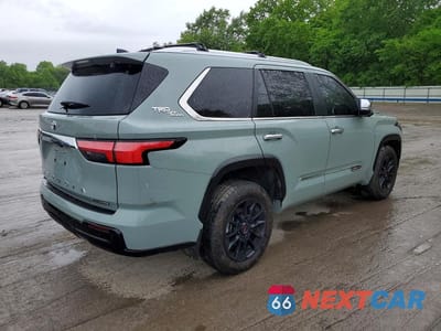 Trzecie zdjęcie samochodu z tyłu: 2025 TOYOTA SEQUOIA 1794 EDITION VIN:7SVAAABA7SX063528 - miniatura