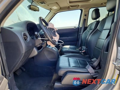 Zdjęcie 7 z 13 samochodu: 2016 JEEP PATRIOT VIN:1C4NJRAB8GD625935 - miniatura