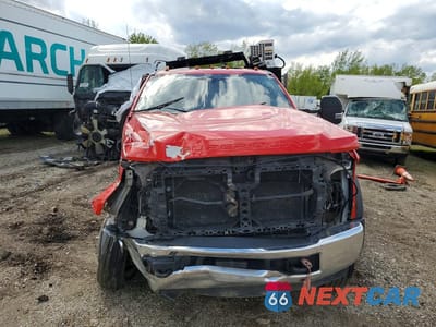Piąte zdjęcie samochodu w środku: 2017 FORD F550 SUPER DUTY VIN:1FDUF5GT1HDA04894 - miniatura