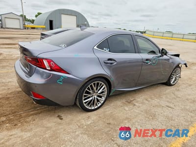 Trzecie zdjęcie samochodu z tyłu: 2016 LEXUS IS 200T VIN:JTHBA1D29G5037373 - miniatura