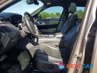 Zdjęcie 7 z 12 samochodu: 2018 LAND ROVER RANGE ROVER VELAR R-DYNAMIC SE VIN:SALYL2RV0JA724490 - miniatura