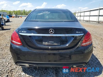 Zdjęcie 6 z 12 samochodu: 2015 MERCEDES-BENZ C 300 4MATIC VIN:55SWF4KB1FU060456 - miniatura