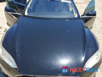 Zdjęcie 11 z 12 samochodu: 2014 TESLA MODEL S VIN:5YJSA1H16EFP45613 - miniatura