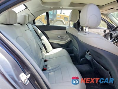 Zdjęcie 10 z 12 samochodu: 2016 MERCEDES-BENZ C 300 4MATIC VIN:55SWF4KB0GU140865 - miniatura
