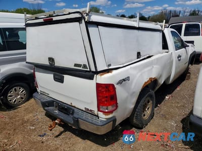 Trzecie zdjęcie samochodu z tyłu: 2008 GMC SIERRA K1500 VIN:1GTEK14X88Z320607 - miniatura