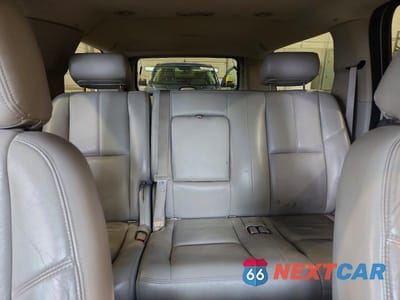 Zdjęcie 10 z 14 samochodu: 2007 CHEVROLET SUBURBAN C1500 VIN:3GNFC16J87G209796 - miniatura
