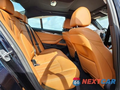 Zdjęcie 10 z 12 samochodu: 2023 BMW 540 XI VIN:WBA73BJ09PWX93352 - miniatura