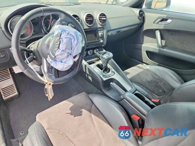 Zdjęcie 8 z 12 samochodu: 2015 AUDI TT VIN:TRUBFAFK8F1000892 - miniatura