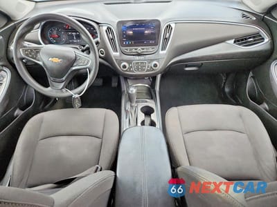 Zdjęcie 8 z 13 samochodu: 2020 CHEVROLET MALIBU LT VIN:1G1ZD5ST3LF095289 - miniatura