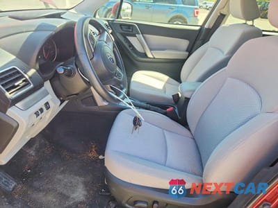 Zdjęcie 7 z 13 samochodu: 2017 SUBARU FORESTER 2.5I PREMIUM VIN:JF2SJAEC8HH581115 - miniatura