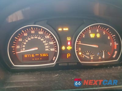Zdjęcie 9 z 13 samochodu: 2007 BMW X3 3.0SI VIN:WBXPC934X7WF06926 - miniatura