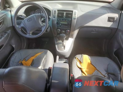 Zdjęcie 8 z 13 samochodu: 2005 HYUNDAI TUCSON GLS VIN:KM8JN12D75U168466 - miniatura