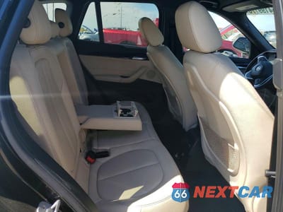 Zdjęcie 11 z 13 samochodu: 2018 BMW X1 XDRIVE28I VIN:WBXHT3C33J5K29491 - miniatura