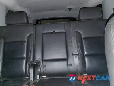 Zdjęcie 10 z 13 samochodu: 2018 CHEVROLET SUBURBAN K1500 LT VIN:1GNSKHKC8JR357682 - miniatura