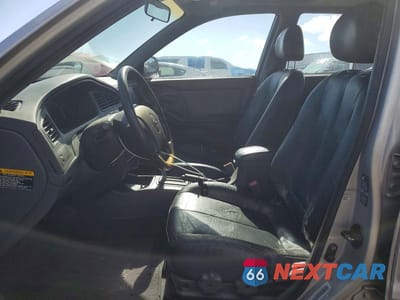 Zdjęcie 7 z 12 samochodu: 2001 HYUNDAI ELANTRA GL/VE VIN:KMHDN55D31U027324 - miniatura