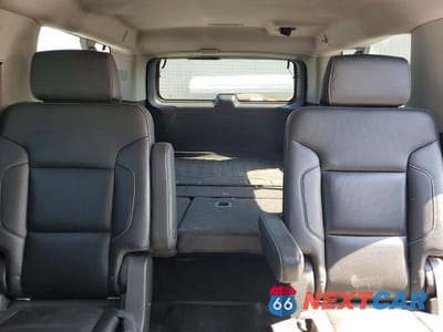 Zdjęcie 10 z 14 samochodu: 2018 CHEVROLET SUBURBAN C1500 PREMIER VIN:1GNSCJKC7JR199694 - miniatura