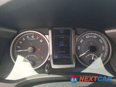 Zdjęcie 9 z 12 samochodu: 2020 TOYOTA TACOMA SR5 V6 VIN:3TMCZ5AN7LM358112 - miniatura