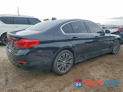 Trzecie zdjęcie samochodu z tyłu: 2019 BMW 530 I VIN:WBAJA5C50KWW40213 - miniatura
