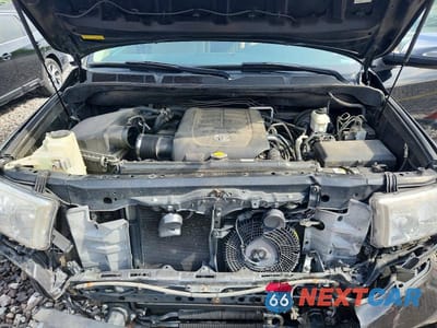 Zdjęcie 11 z 13 samochodu: 2013 TOYOTA SEQUOIA PLATINUM VIN:5TDDW5G18DS086804 - miniatura