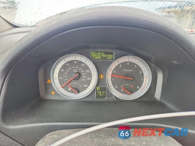 Zdjęcie 9 z 12 samochodu: 2012 VOLVO C70 T5 VIN:YV1672MC1CJ125698 - miniatura
