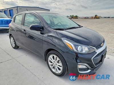 Czwarte zdjęcie samochodu z boku: 2022 CHEVROLET SPARK 1LT VIN:KL8CD6SA5NC028014 - miniatura