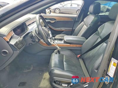 Zdjęcie 7 z 12 samochodu: 2019 AUDI A8 L VIN:WAU8DAF84KN007062 - miniatura