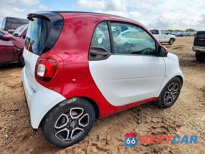 Trzecie zdjęcie samochodu z tyłu: 2018 SMART FORTWO VIN:WMEFJ9BA0JK283377 - miniatura