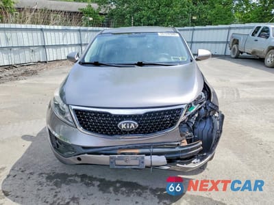 Piąte zdjęcie samochodu w środku: 2015 KIA SPORTAGE LX VIN:KNDPB3ACXF7751092 - miniatura