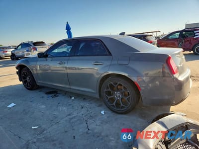 Drugie zdjęcie samochodu z przodu: 2019 CHRYSLER 300 S VIN:2C3CCABG4KH516112 - miniatura