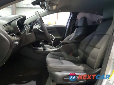Zdjęcie 7 z 12 samochodu: 2018 CHEVROLET MALIBU LT VIN:1G1ZD5ST8JF124668 - miniatura