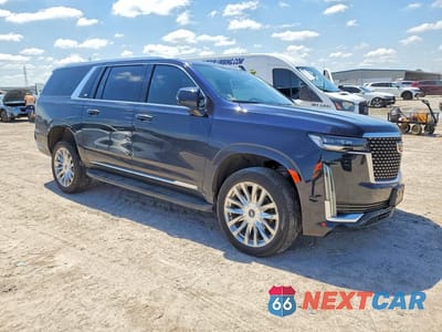 Czwarte zdjęcie samochodu z boku: 2023 CADILLAC ESCALADE ESV PREMIUM LUXURY VIN:1GYS4LKL0PR511827 - miniatura