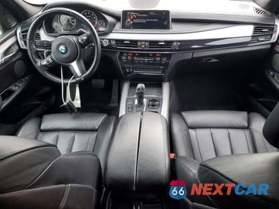 Zdjęcie 8 z 13 samochodu: 2015 BMW X5 XDRIVE50I VIN:5UXKR6C53F0J73818 - miniatura