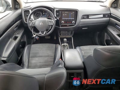Zdjęcie 8 z 13 samochodu: 2020 MITSUBISHI OUTLANDER SE VIN:JA4AD3A35LZ047988 - miniatura